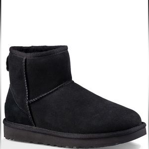 UGGS classic Mini ll